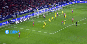 谢娜第一次下场打高尔夫获老公陪伴，甜喊张杰“老张”羡煞旁人