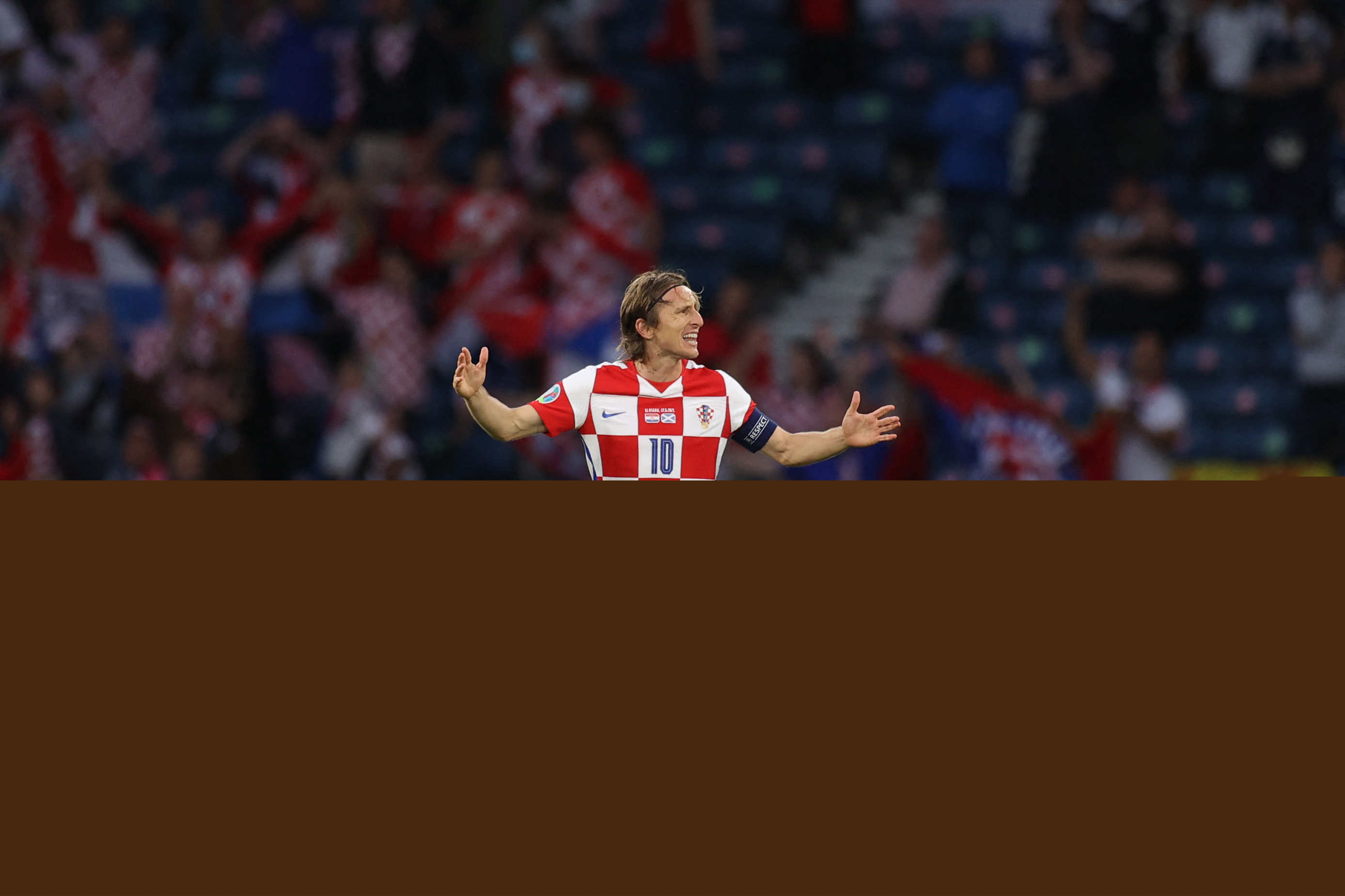 2-0击败安哥拉，梅西晒照：很自豪能继续代表我的祖国征战