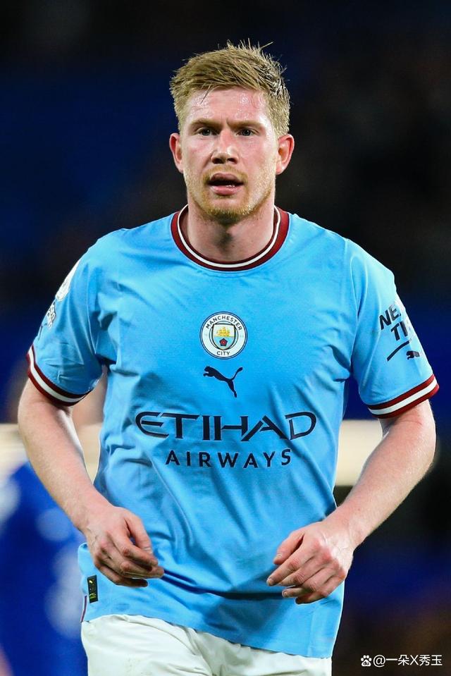 球迷：这人能飞吧？